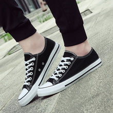 Load image into Gallery viewer, Men Canvas Shoes 2019 Fashion Solid Color Men Vulcanized Shoes Lace-up Casual White boys Shoes Men Sneakers