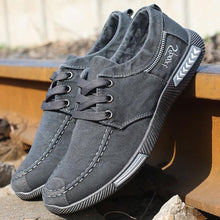 Load image into Gallery viewer, Merkmak Canvas Men Shoes Denim Lace-Up Men Casual Shoes New 2018 Plimsolls Breathable Male Footwear Spring Autumn Men Footwear