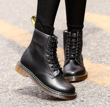 Load image into Gallery viewer, Unisex ankle Boots men shoes woman BIG SIZE  leather boots motocrycle classic England style  male work safty shoes