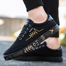 Load image into Gallery viewer, Men Shoes Spring Men Casual Shoes Comfort Canvas Shoes Fashion Sneakers Male Shoes Adult Sneakers Men Trainers Light Espadrilles