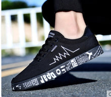 Load image into Gallery viewer, Men Shoes Spring Men Casual Shoes Comfort Canvas Shoes Fashion Sneakers Male Shoes Adult Sneakers Men Trainers Light Espadrilles